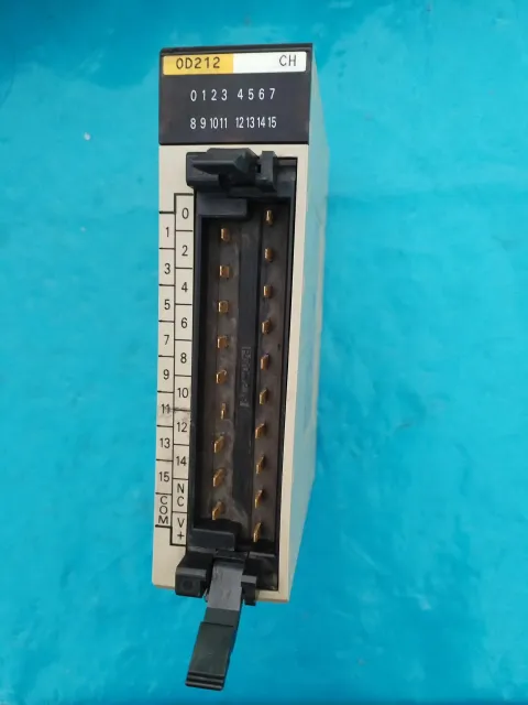 Omron C200H-OD212 PLC Module product photo 1