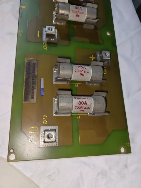 Siemens 6SE7027-7TD84-1HG0 Industrial Control Board product photo 7