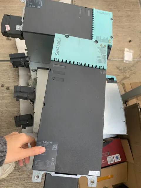 Siemens 6SL3120-1TE24-5AA3 Motor & Drive Component product photo 1