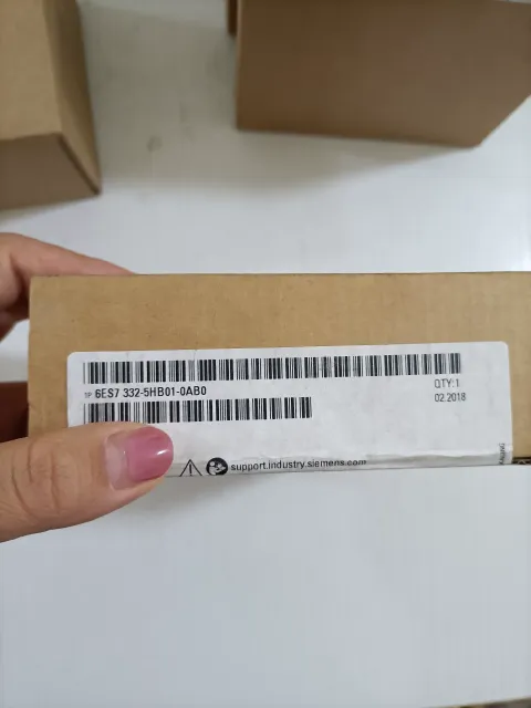 Siemens 6ES7 332-5HB01-0AB0 Industrial Automation Component product photo 1