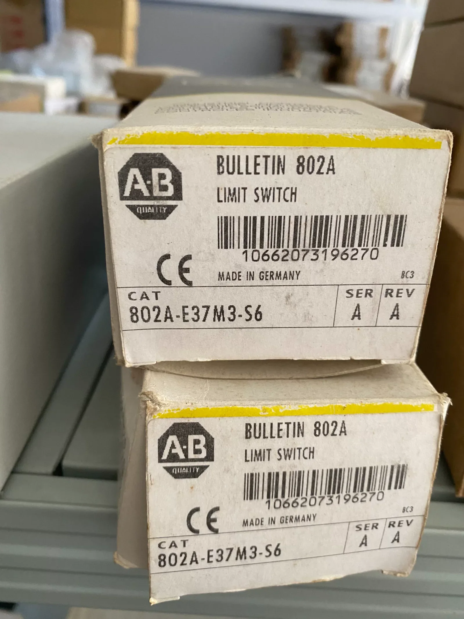 Allen-Bradley 802A-E37M3-S6 Series A Rev A Industrial Sensor product photo 1