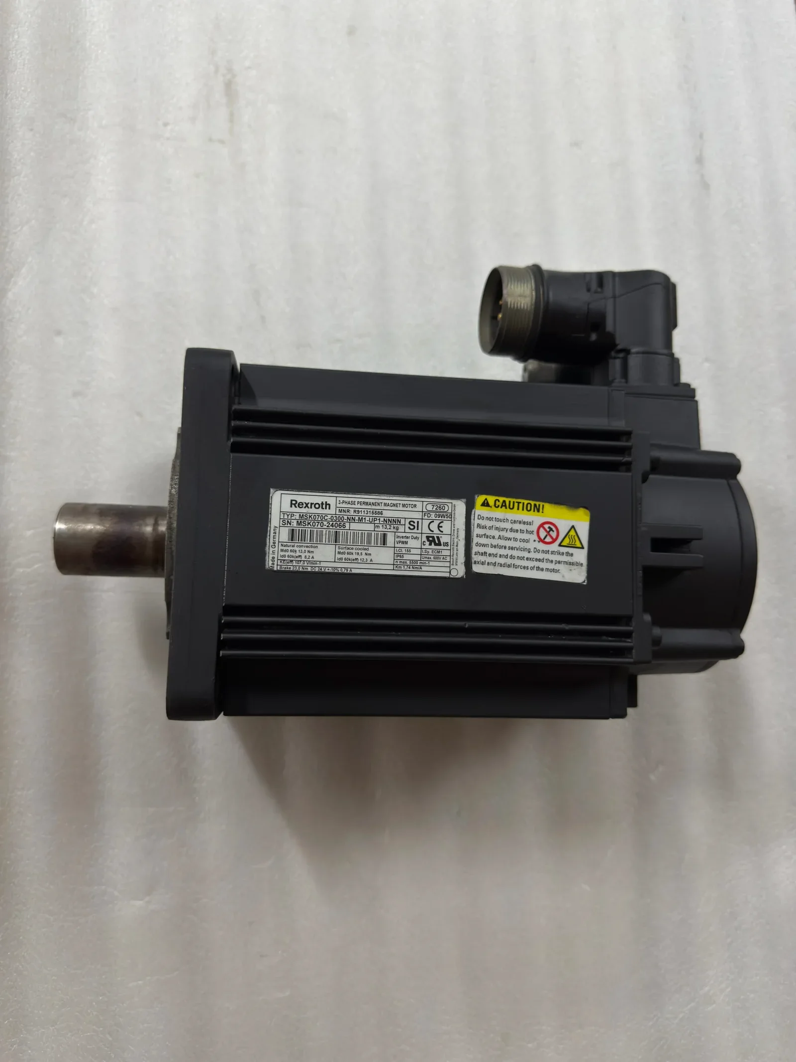 Bosch Rexroth MSK070C-0300-NN-M1-UP1-NNNN Motor & Drive Component product photo 1