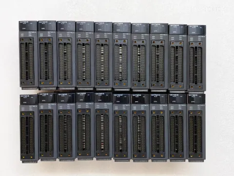 Mitsubishi Electric QD77MS16 Industrial Automation Component — product photo 103 of 150