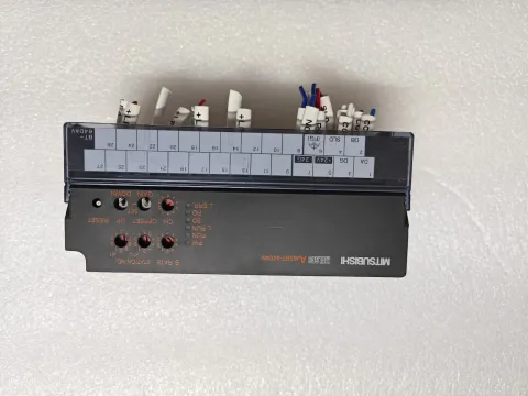 Mitsubishi Electric AJ65BT-64DAV Industrial Automation Component — product photo 7 of 9