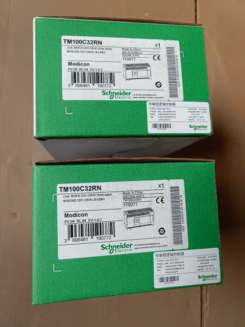 Schneider Electric / Modicon TM100C32RN PLC Module product photo 1