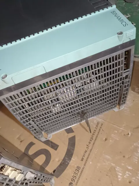 Siemens 6SL3120-1TE32-0AA4 Motor & Drive Component product photo 5