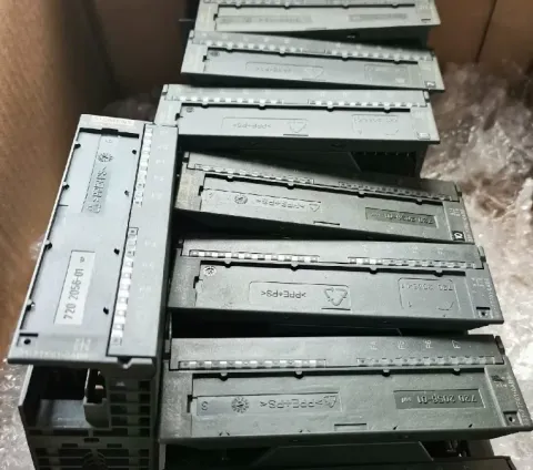 Siemens 6ES7331-7TF01-0AB0 PLC Module — product photo 10 of 10