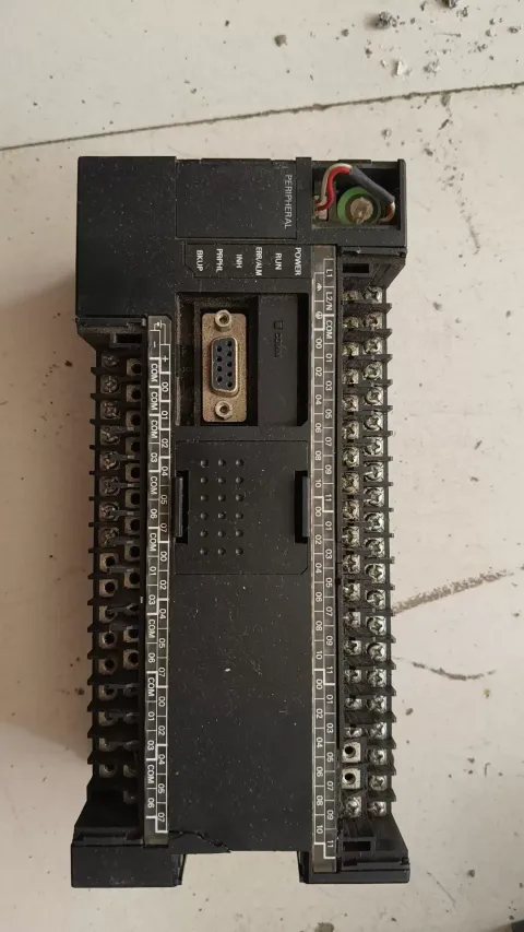 OMRON CP1E-N60DR-A PLC Module — product photo 2 of 18
