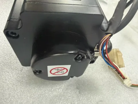 DAIHEN / SANYO DENKI P30B08010DBPD3 Motor & Drive Component product photo 2