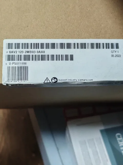 Siemens 6AV2123-2MB03-0AX0 Industrial Automation Component — product photo 11 of 11