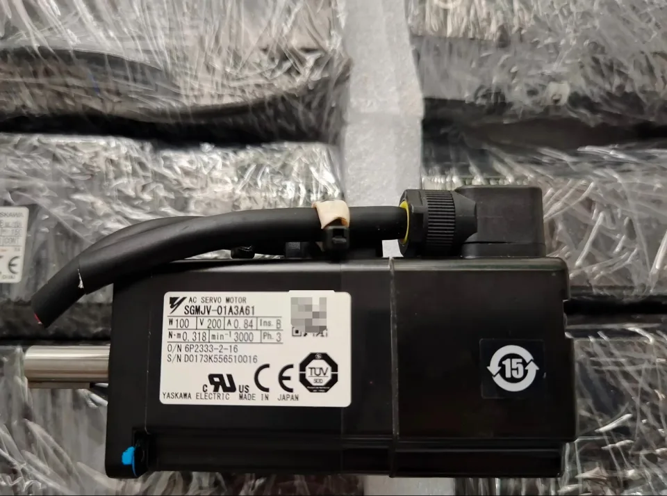 Yaskawa SGMJV-01A3A61 Motor & Drive Component — product photo 1 of 8