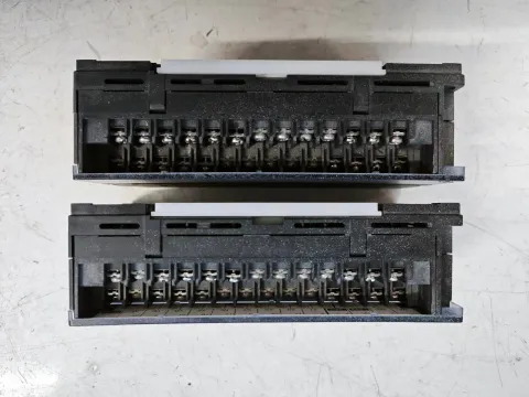 Mitsubishi Electric AJ65BTB1-16DT I/O Module — product photo 10 of 12