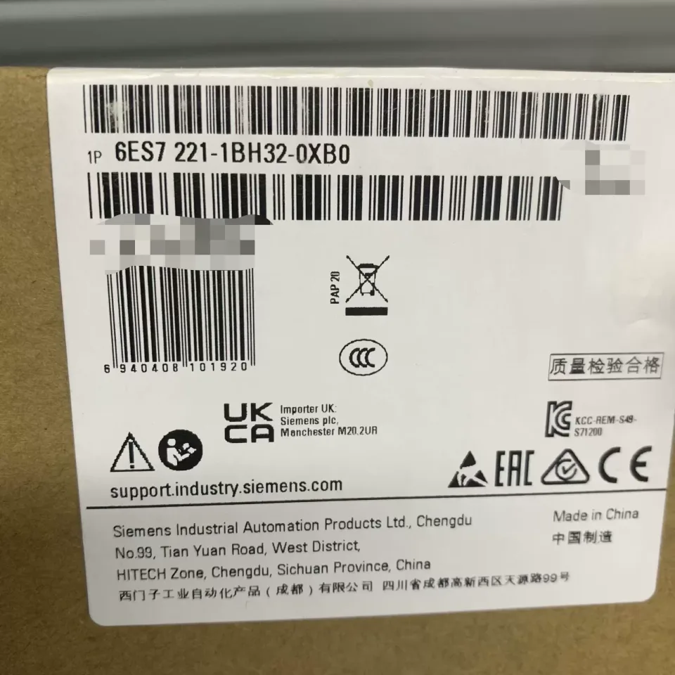 Siemens 6ES7221-1BH32-0XB0 PLC Module product photo 1