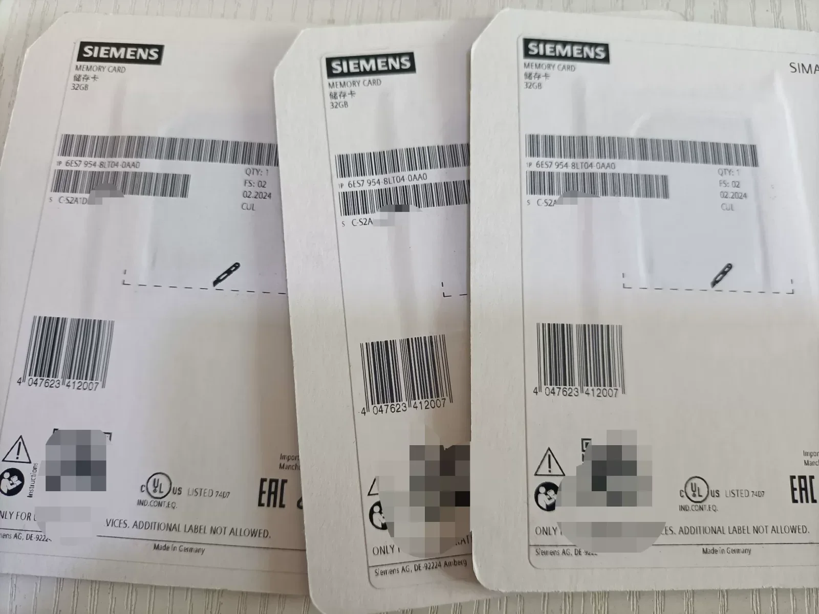 Siemens 6ES7954-8LT04-0AA0 Industrial Automation Component — product photo 1 of 2