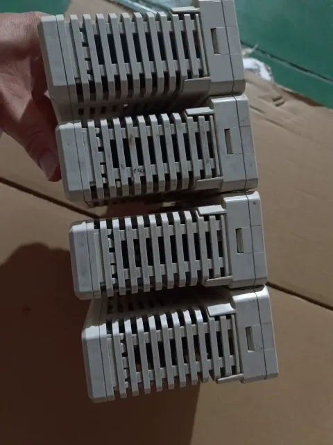 ABB AO810 / 3BSE008522R1 Industrial Automation Component — product photo 22 of 25