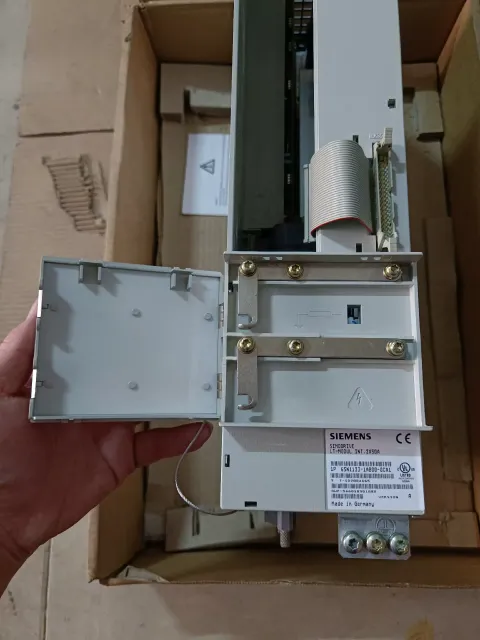 Siemens 6SN1123-1AB00-0CA1 Motor & Drive Component product photo 8