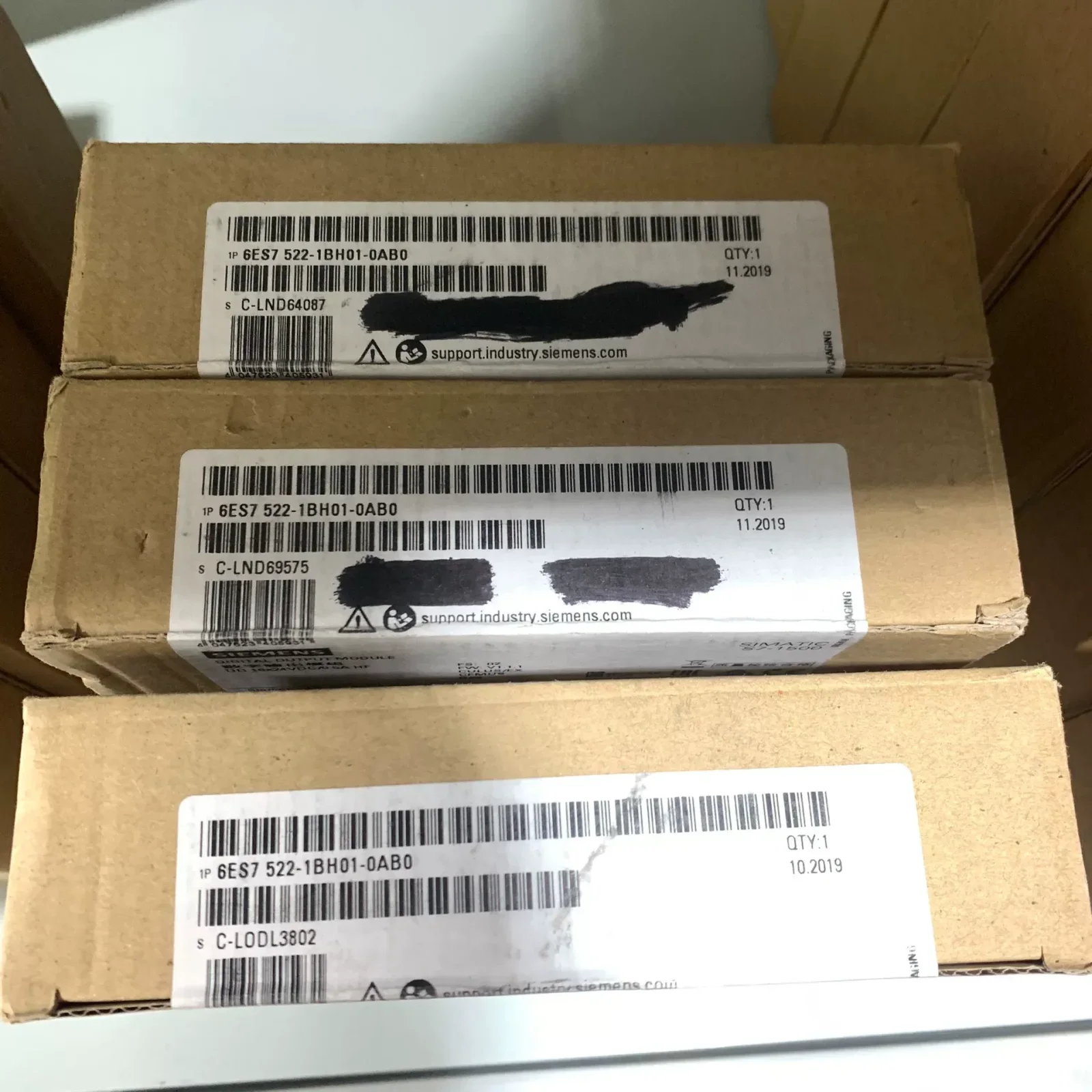 Siemens 6ES7522-1BH01-0AB0 PLC Module — product photo 1 of 20