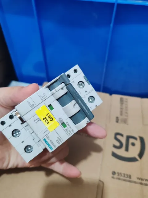 Siemens 5SY5263-7CC11 Industrial Automation Component product photo 6
