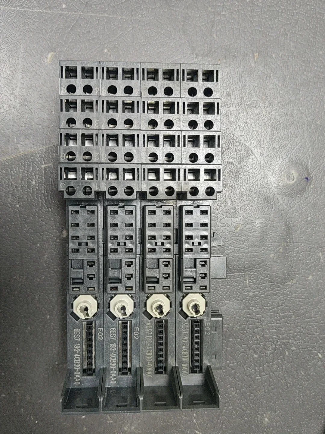 Siemens 6ES7193-4CB30-0AA0 PLC Module product photo 1