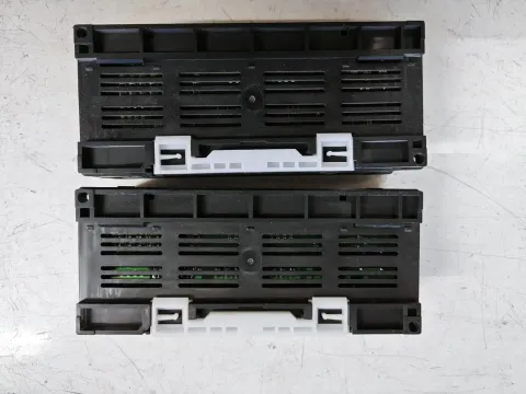 Mitsubishi Electric AJ65BTB1-16DT I/O Module — product photo 3 of 12