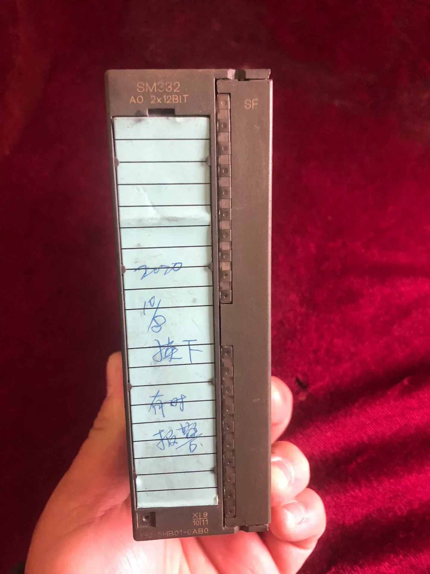 Siemens 6ES7332-5HB01-0AB0 Industrial Automation Component — product photo 1 of 8