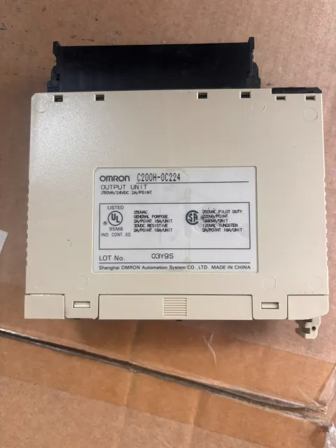 OMRON C200H-OC224 PLC Module — product photo 5 of 10