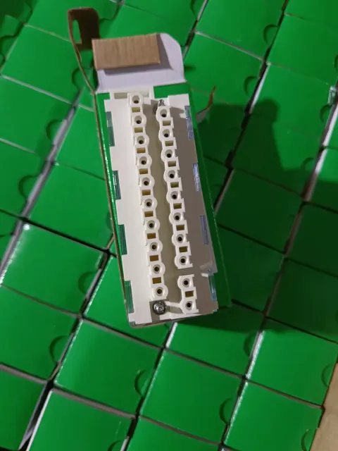 Schneider Electric BMXFTB2000 Industrial Automation Component product photo 4