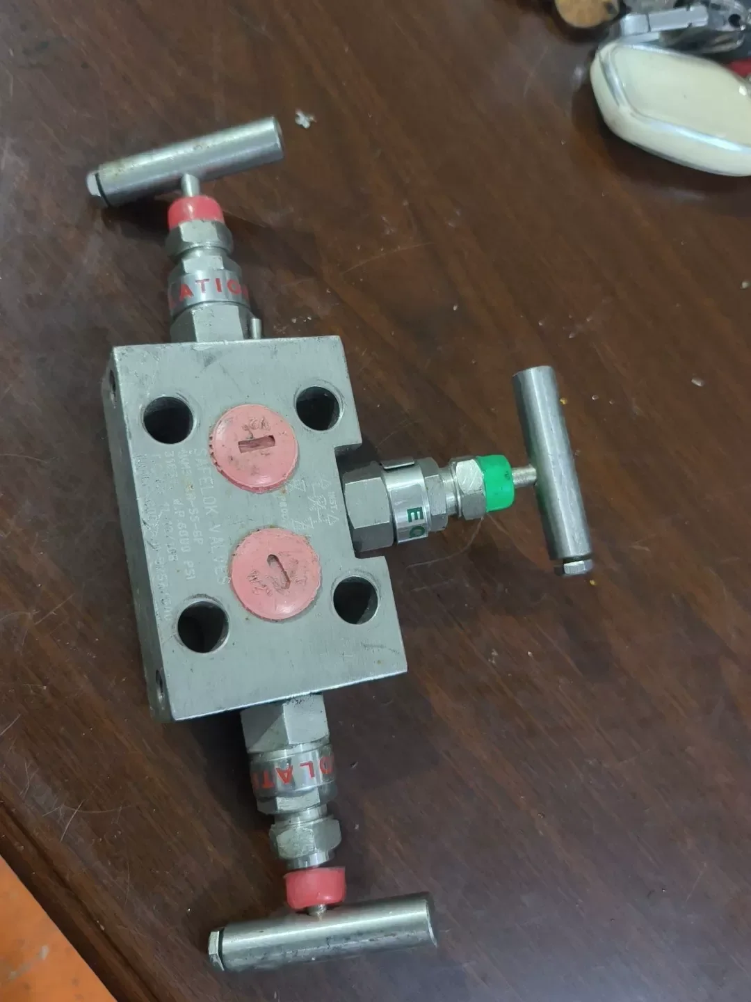 SAFELOK INV504N-SS-6P Industrial Automation Component product photo 1