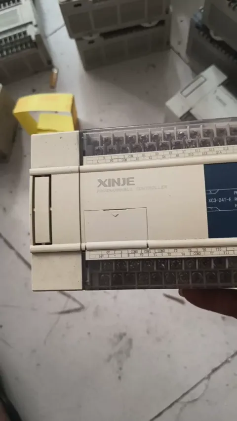 XINJE XC3-24T-E PLC Module — product photo 8 of 16