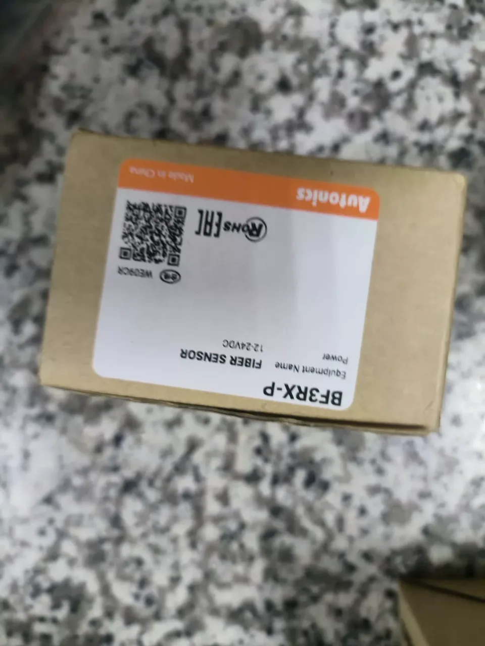 Autonics BF3RX-P Industrial Sensor — product photo 1 of 3