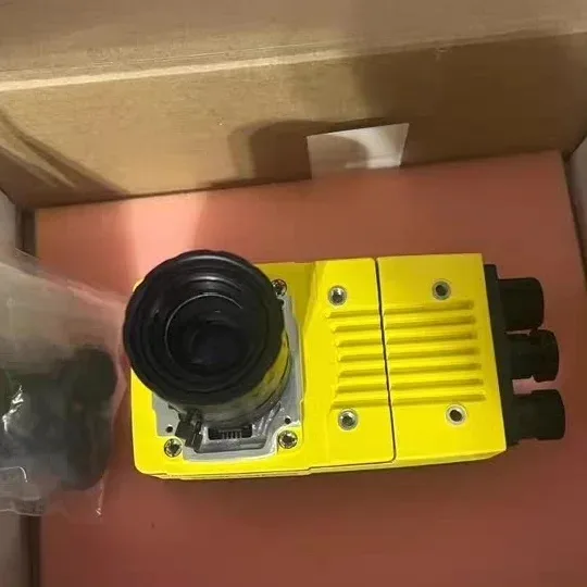 Cognex IS2000M-230-40-000 Industrial Sensor product photo 1