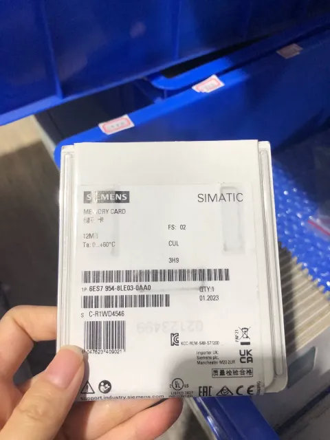 Siemens 6ES7954-8LE03-0AA0 PLC Module — product photo 8 of 9
