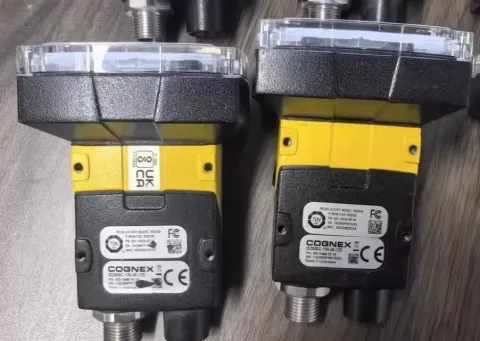 Cognex IS2000C-130-40-125 Industrial Sensor product photo 4