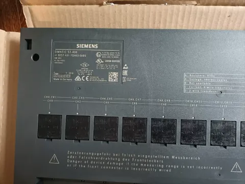 Siemens 6ES7431-7QH00-0AB0 Industrial Automation Component — product photo 1 of 7