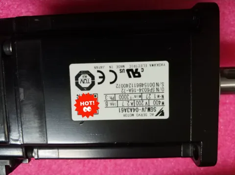 Yaskawa SGMJV-04A3A61 Motor & Drive Component — product photo 7 of 13