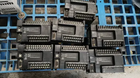 OMRON CP1E-N30SDT-D Ver.1.1 PLC Module product photo 9
