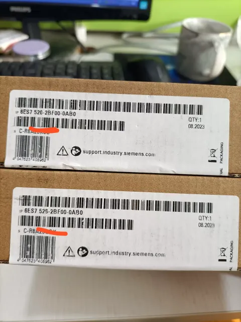 Siemens 6ES7 526-2BF00-0AB0 Industrial Automation Component product photo 1