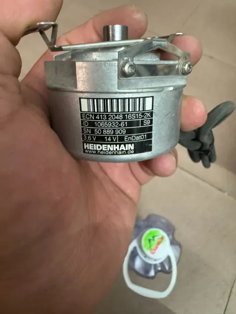 HEIDENHAIN 1065932-61 Industrial Encoder product photo 1