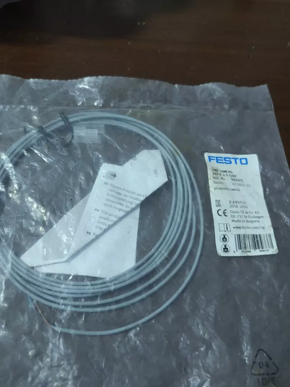 Festo SMT-10M-PS-24V-E-0.3-L-M8D Industrial Sensor product photo 1