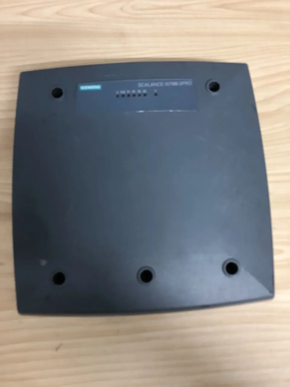 Siemens 6GK5786-3AA60-2AA0 Industrial Automation Component product photo 1