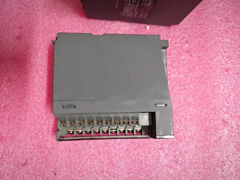Mitsubishi Electric QY50 Industrial Automation Component — product photo 19 of 44