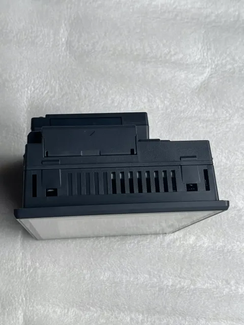 KEYENCE VT3-E3 Industrial Automation Component — product photo 12 of 13