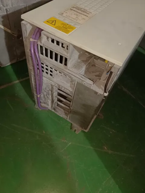 Siemens 6SE7024-7TD61-Z G93 Motor & Drive Component product photo 4