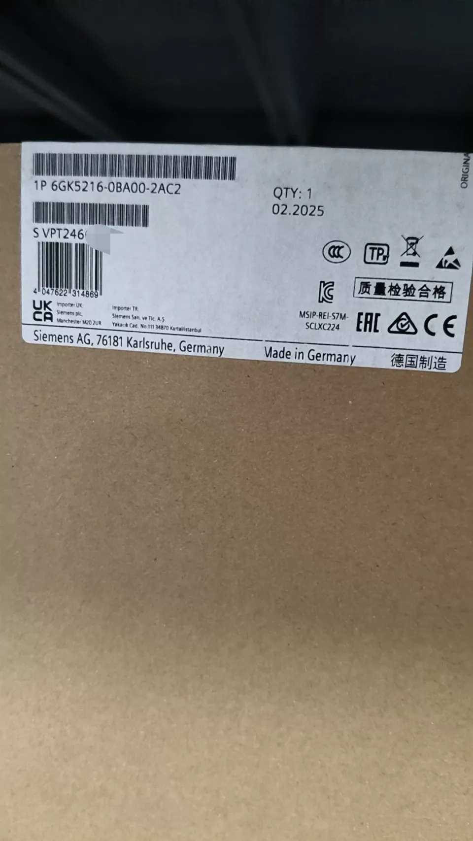 Siemens 6GK5216-0BA00-2AC2 Industrial Sensor product photo 1
