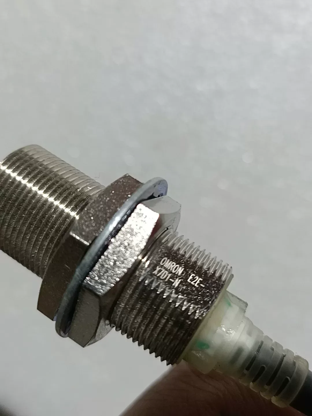 Omron E2E-X7D1-N Industrial Sensor product photo 1