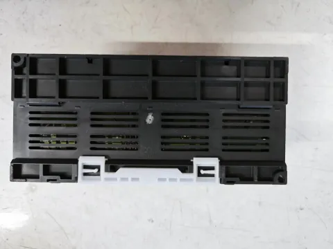 Mitsubishi Electric AJ65BT-R2 Industrial Automation Component — product photo 9 of 12