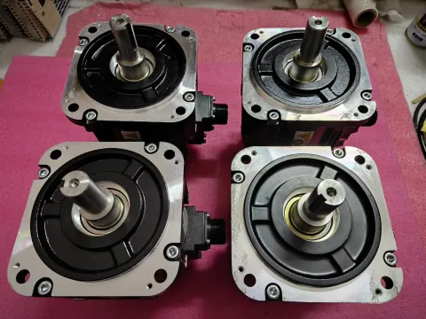 Yaskawa SGMGV-09ADC6C Motor & Drive Component product photo 5