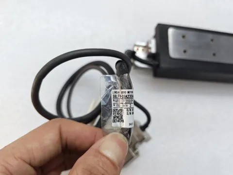 Yaskawa SGLFW-35A230AP Motor & Drive Component — product photo 6 of 16