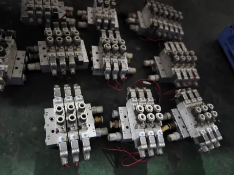 SMC SY5220-5LZD-C6 Industrial Automation Component product photo 4