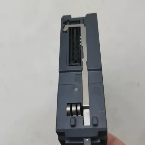 Mitsubishi Electric QY10 PLC Module — product photo 16 of 19